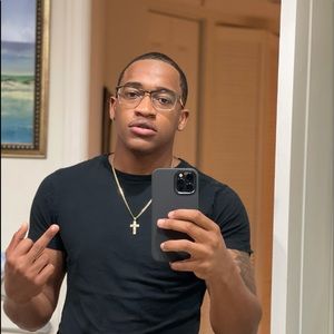 Meet your Posher, Jeremiah